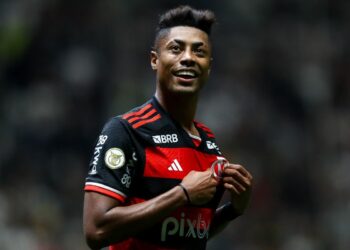 Bruno Henrique é relacionado para jogo do Flamengo pelo Brasileiro
