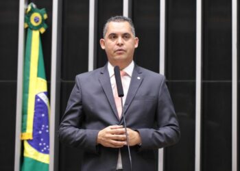 Projeto estende prazo para município aprovar plano de mobilidade urbana – Notícias