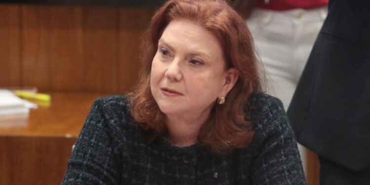 Proposta destina 5% do IPVA para investimentos em saúde nos municípios – Notícias