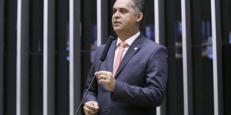 Projeto permite nova destinação de ônibus escolar após dez anos de uso – Notícias