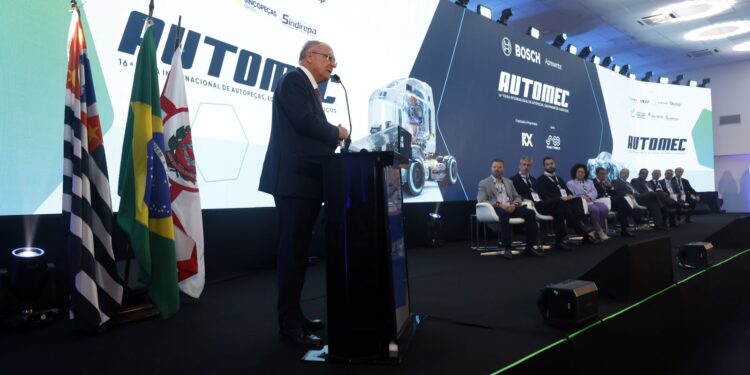 Alckmin defende comércio entre países e multilateralismo no país