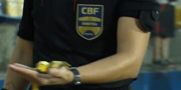 Após caso de racismo, STJD pune Inter com perda de 3 mandos de jogos