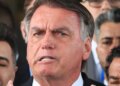 Bolsonaro passa por cirurgia no intestino neste domingo