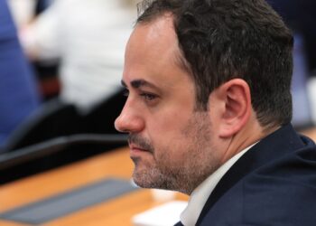 CCJ: relator nega recurso de Glauber contra cassação de mandato