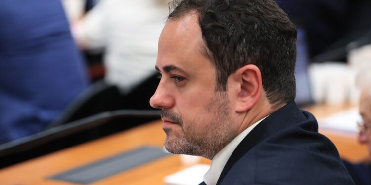 CCJ: relator nega recurso de Glauber contra cassação de mandato