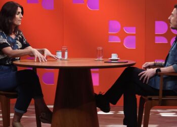 No DR com Demori, Manuela D’Ávila aborda violência política de gênero