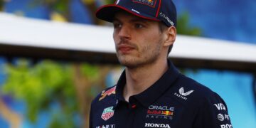 Chefe da Williams vê “desvantagens” em ida de Verstappen para Mercedes