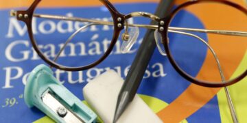 Alunos da rede pública do Rio terão exame e óculos de graça