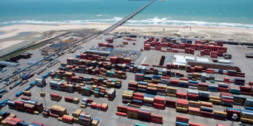 Sancionada lei que autoriza medidas de reação a tarifas e barreiras comerciais — Senado Notícias