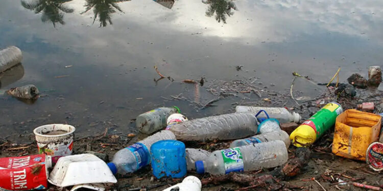 CRE vai debater tratado contra a poluição por plásticos na quinta-feira — Senado Notícias