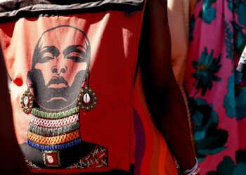 Podcasts feitos por negros e indígenas terão apoio de R$ 440 mil