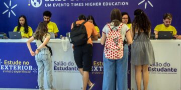 Salão do Estudante promove oportunidades para estudar no exterior