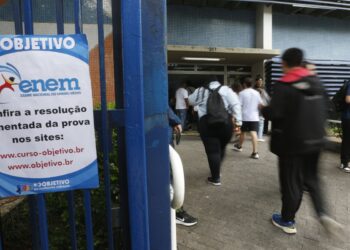Enem 2025: saiba como pedir isenção de taxa de inscrição