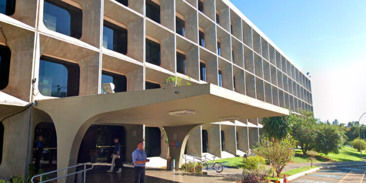 MP regulamenta adesão de estados ao programa de pagamento de dívidas — Senado Notícias