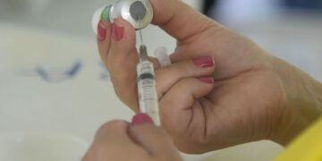Campanha de vacinação contra a gripe começa nesta segunda