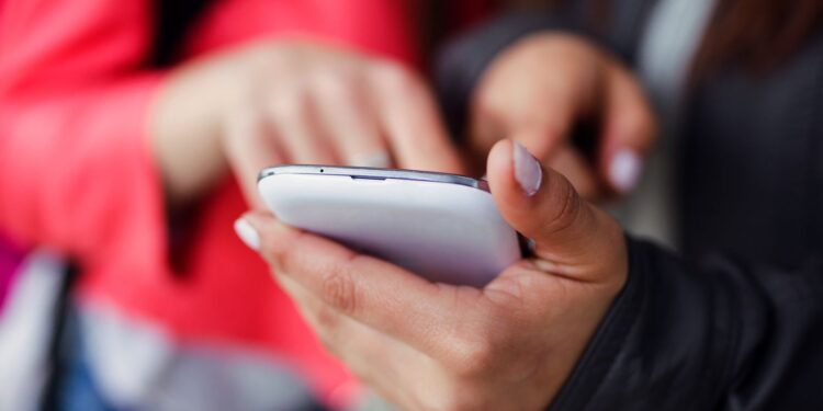 Polícia Civil investiga rede social por apologia à violência digital