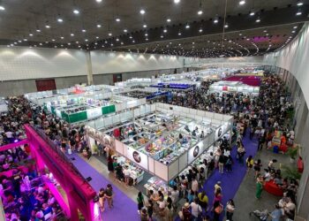 Estande do Senado na Bienal do Livro do CE vende quase 9 mil exemplares — Senado Notícias