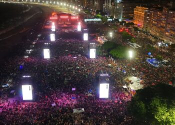 Show de Lady Gaga leva 2,1 milhões de pessoas para Copacabana