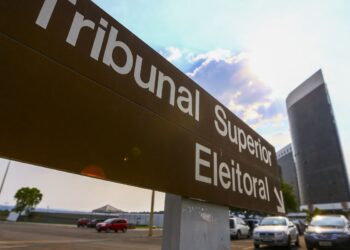 Nunes Marques suspende decisão do TRE que afastou prefeito de Barueri