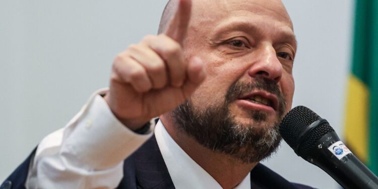 INSS: agências dos Correios vão atender vítimas de fraudes