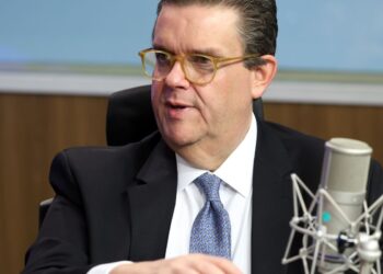 Ladrão entrou no INSS no governo Bolsonaro, diz ministro no Senado