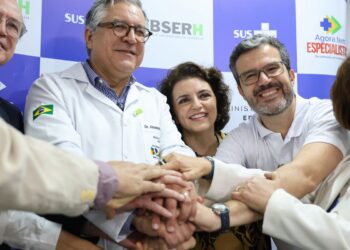 Padilha participa de 1º mutirão de cirurgias para reduzir fila do SUS
