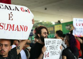 Trabalhadores pressionam por debate da redução da jornada no Congresso