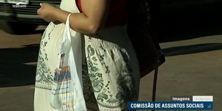 Vídeo: CAS analisa fim da carência nos planos de saúde em urgência com gestantes
