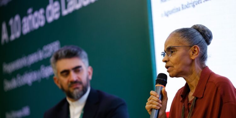 COP 30 deve ser hora de implementar, diz Marina Silva