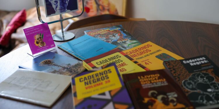 ONG promove educação antirracista nas escolas públicas do Rio