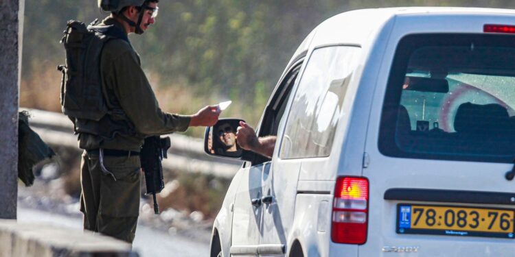 Bloqueio de Israel a palestinos na Cisjordânia é o maior em 20 anos