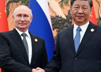 Ucrânia ataca Moscou durante visita de Xi Jinping; aeroportos fecham