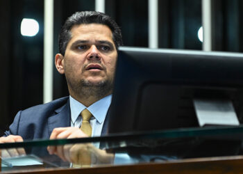 Senado aprova voto de aplauso por centenário do jurista José Afonso — Senado Notícias