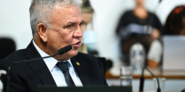 CE adia votação para debater projeto que inclui peixe na merenda escolar — Senado Notícias