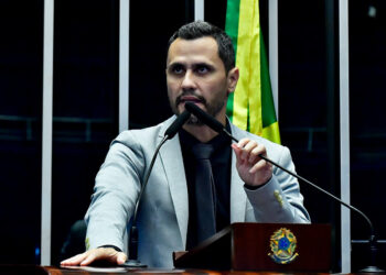 Cleitinho acusa Flávio Dino de crime de responsabilidade — Senado Notícias