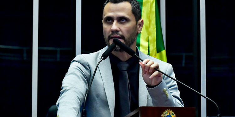 Cleitinho acusa Flávio Dino de crime de responsabilidade — Senado Notícias