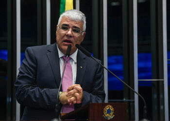 Girão culpa governo do PT pela crise na segurança e na saúde do Ceará — Senado Notícias