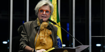Buzetti cobra urgência na implantação de cadastro nacional de pedófilos — Senado Notícias