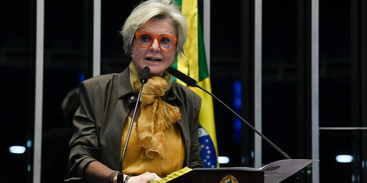 Buzetti cobra urgência na implantação de cadastro nacional de pedófilos — Senado Notícias