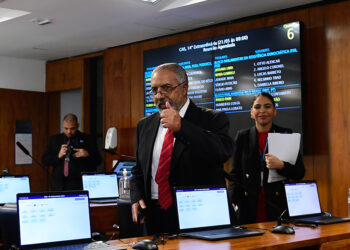 Avança projeto que cria selo para obras sociais de engenharia e construção civil — Senado Notícias