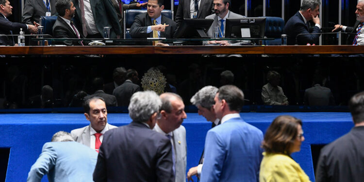 Licenciamento ambiental pode destravar o país, dizem senadores — Senado Notícias