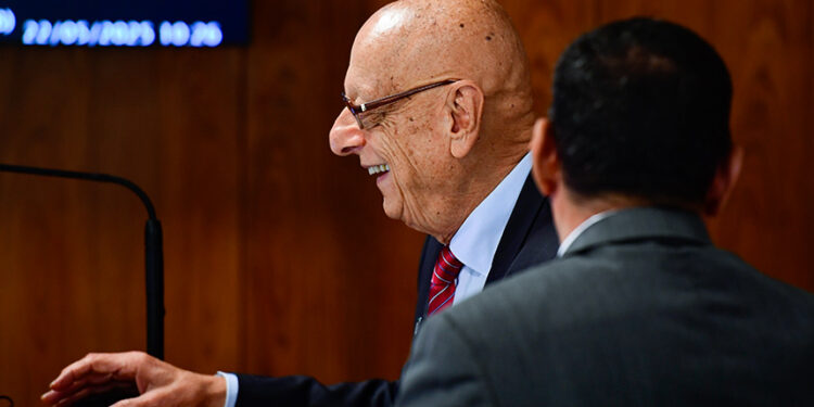 Comissão de Relações Exteriores aprova Grupo Parlamentar Brasil-Kuwait — Senado Notícias