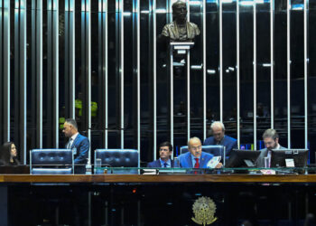Aprovada em Plenário a realização de cinco sessões especiais — Senado Notícias