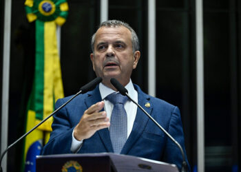 Rogerio Marinho critica política econômica do governo e questiona dados — Senado Notícias