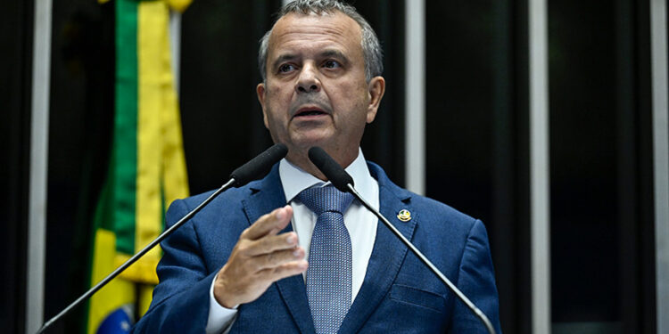 Rogerio Marinho critica política econômica do governo e questiona dados — Senado Notícias