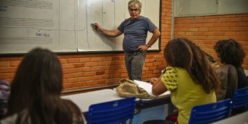 Pé-de-Meia: nascidos em março e abril recebem hoje parcela de R$ 200