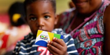 Caixa começa a pagar Bolsa Família de maio