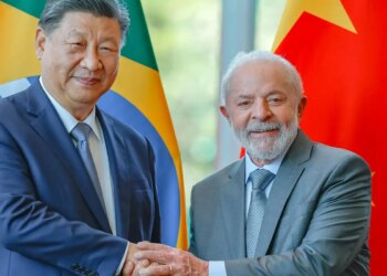 Brasil e China devem fechar 16 acordos em nova visita de Lula a Pequim