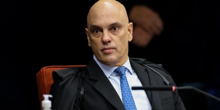 Moraes abre audiência de depoimentos sobre trama golpista