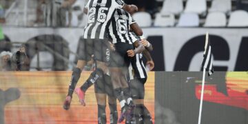 Copa do Brasil: Botafogo goleia e encaminha classificação para oitavas